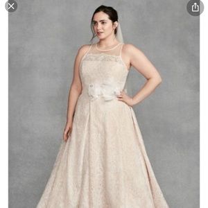 Never worn Vera Wang wedding dress